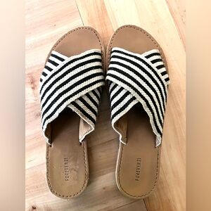 Forever 21 Black and Cream Striped Cloth Sandals, Sz 7